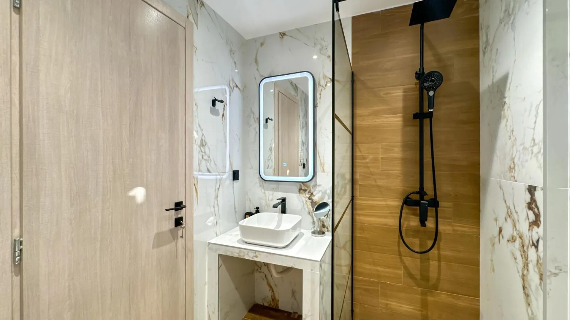 Luxury Downtown Apartment D1 Thessaloniki